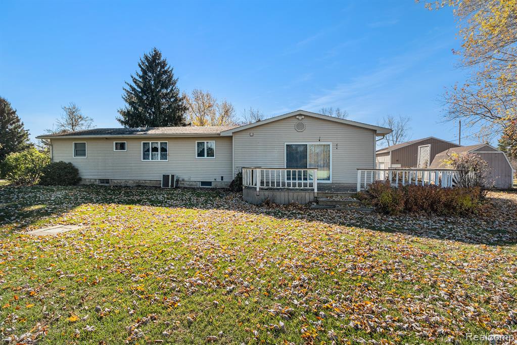 12439 Hill Road, Goodrich Vlg, MI — Photo 14