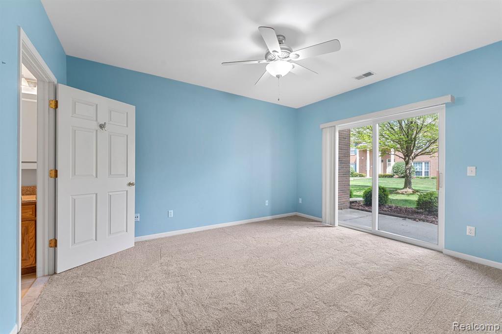 541 MULBERRY Street, Wyandotte, MI 48192 — Photo 15