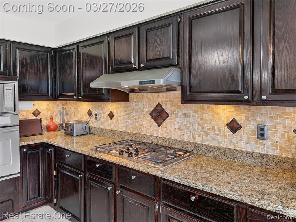 6621 Hill Top Drive, Troy, MI 48098 — Photo 41
