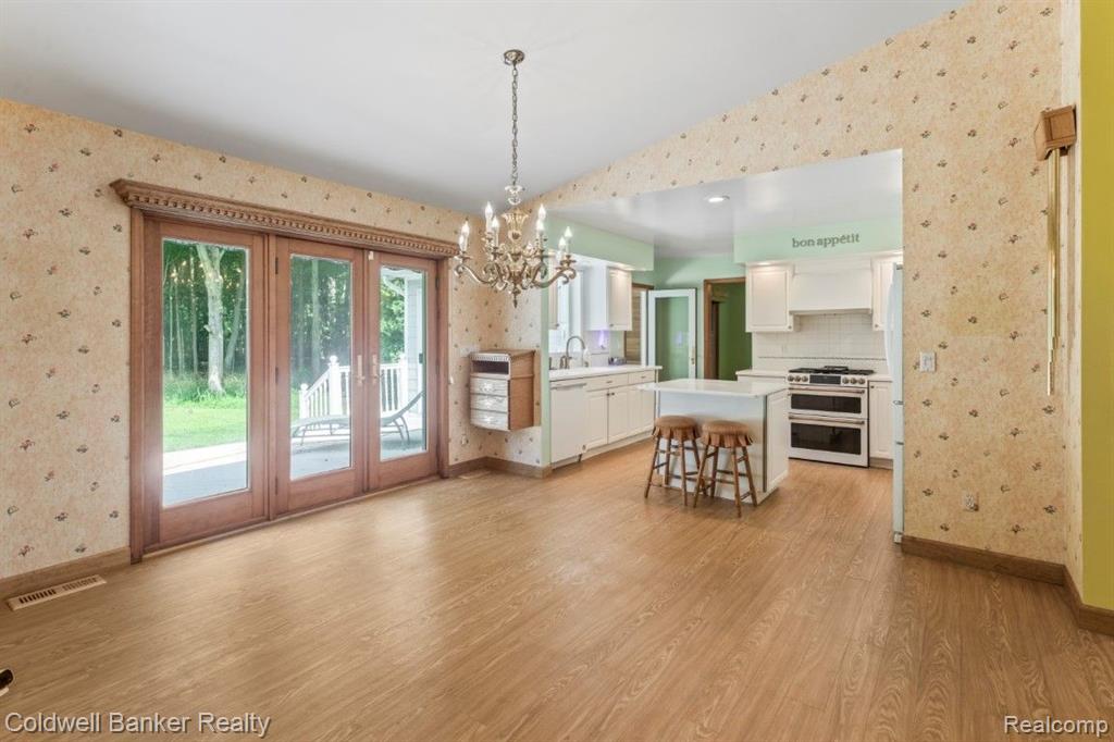 8027 EMERALD Lane W, Westland, MI — Photo 8