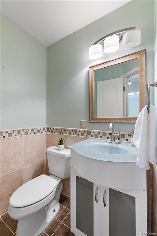8880 Elmhurst Avenue, Plymouth, MI 48170 — Photo 19