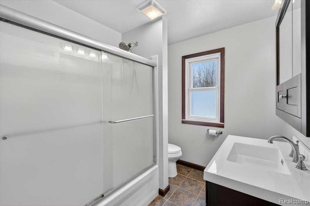 5300 Atlas Road, Grand Blanc, MI 48439 — Photo 22