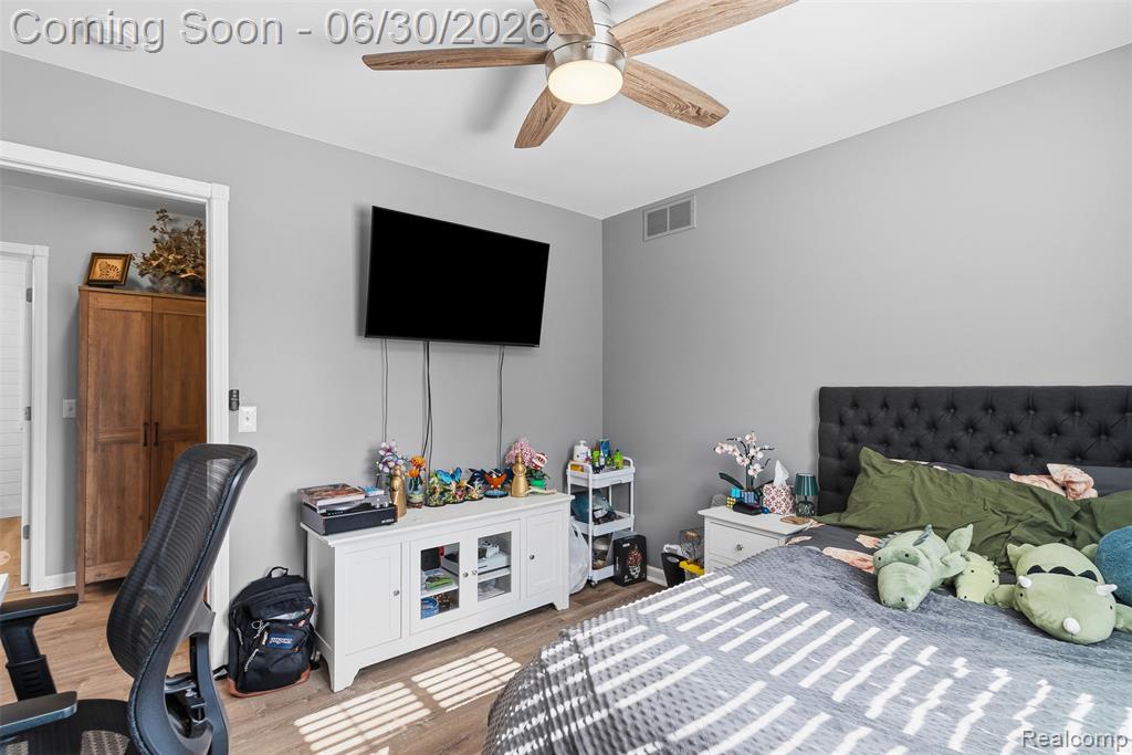 7223 Windbury Lane, Flint, MI 48507 — Photo 20