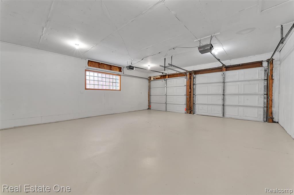 45467 Sterritt Street, Utica, MI 48317 — Photo 32