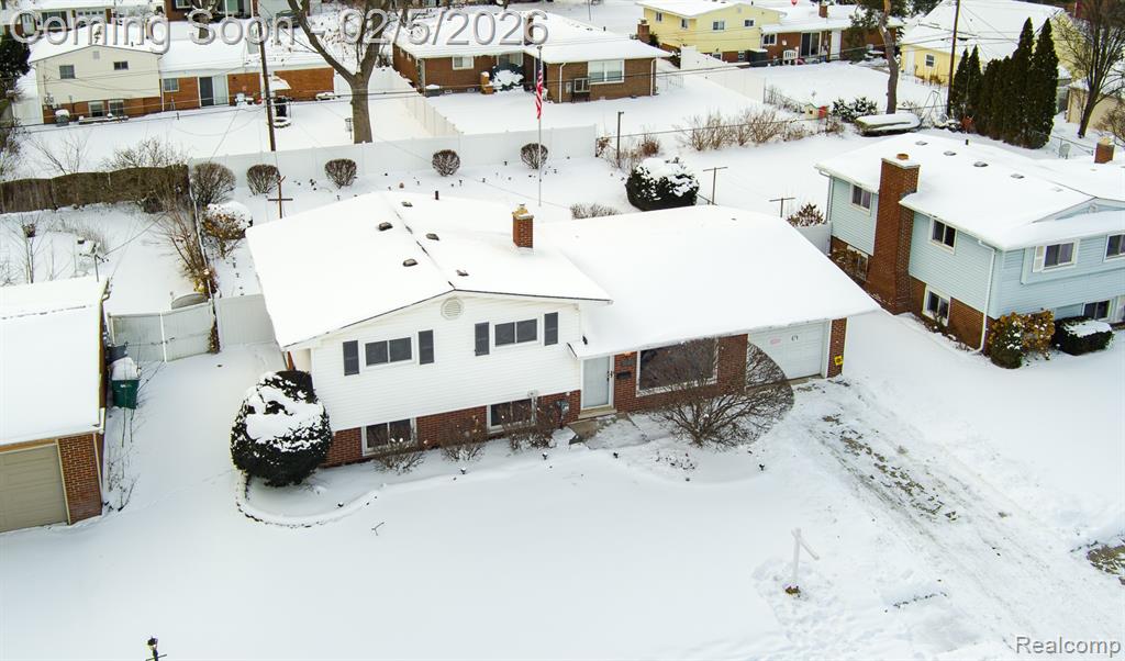 21123 Laurelwood Street, Farmington, MI 48336 — Photo 36