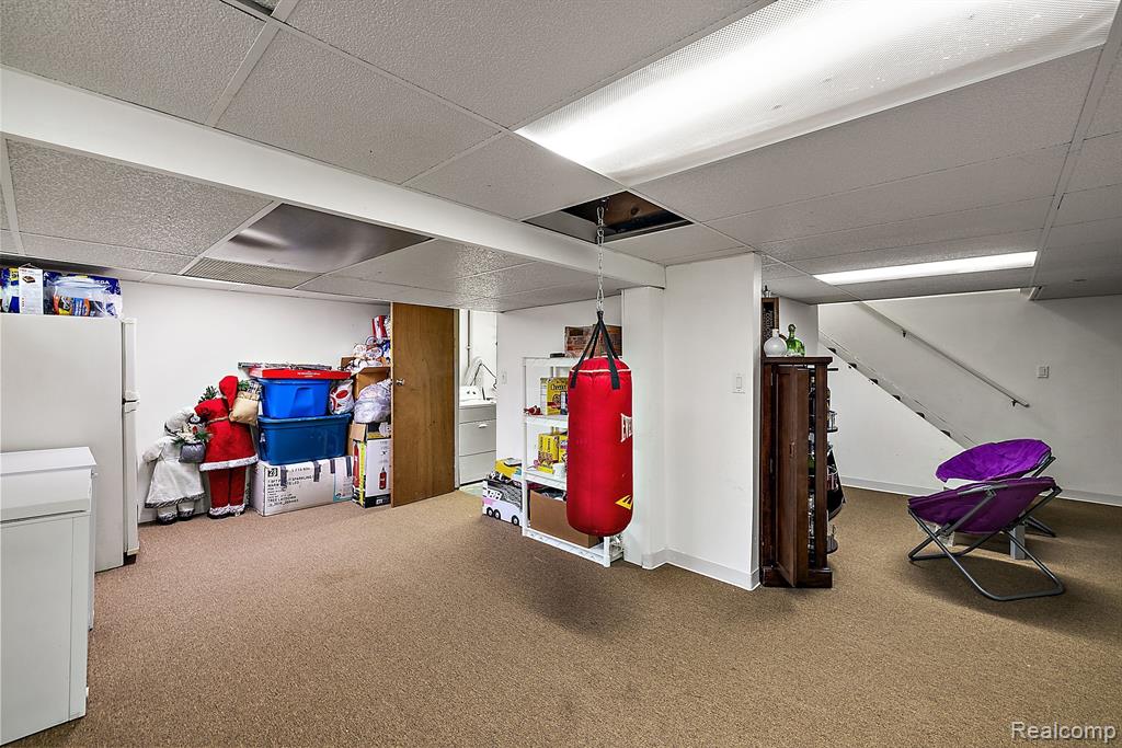 41951 UTICA Road, Sterling Heights, MI 48313 — Photo 33
