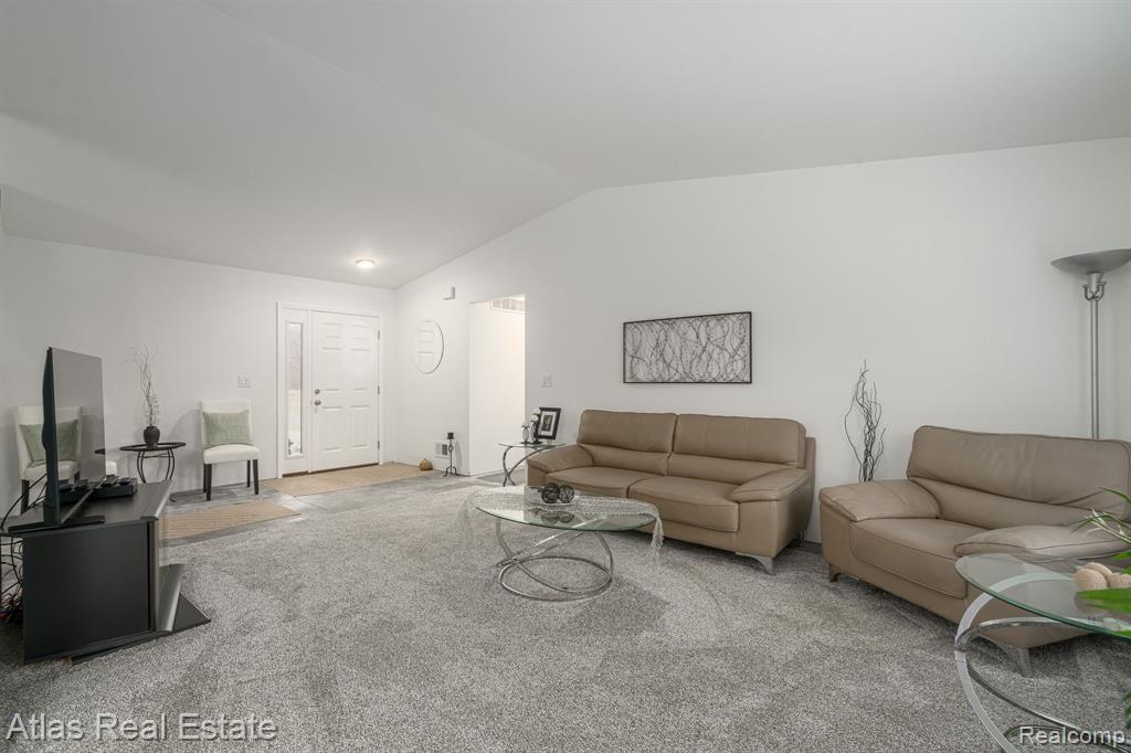 4081 Hidden View Drive, Flint, MI 48506 — Photo 18