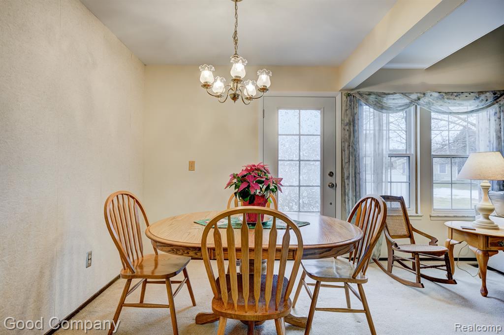 21208 E GLEN HAVEN Circle, Northville, MI 48167 — Photo 11