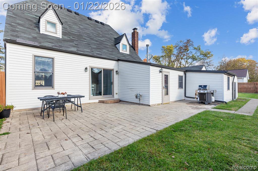 6740 Barabeau Drive, Troy, MI 48085 — Photo 28