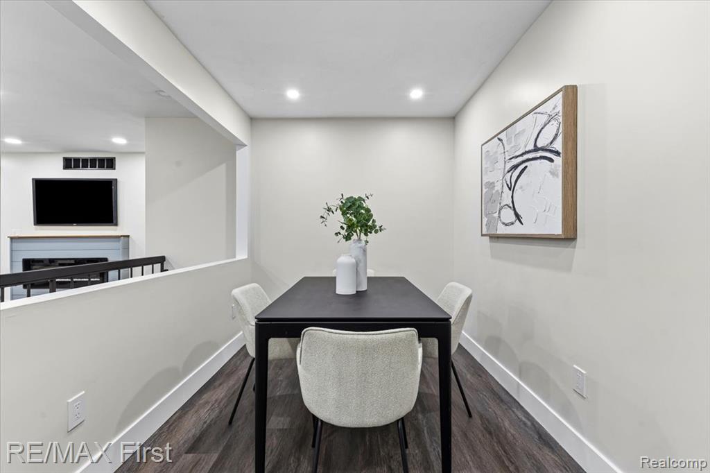 40548 Newport Drive, Plymouth, MI 48170 — Photo 11