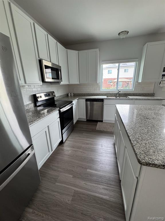 5273 Marie Lane, Sterling Heights, MI 48310 — Photo 17