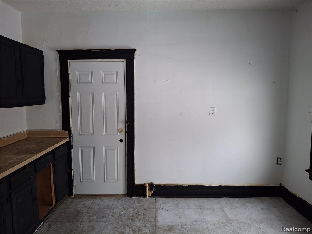 253 Grove Street, Highland Park, MI 48203 — Photo 17