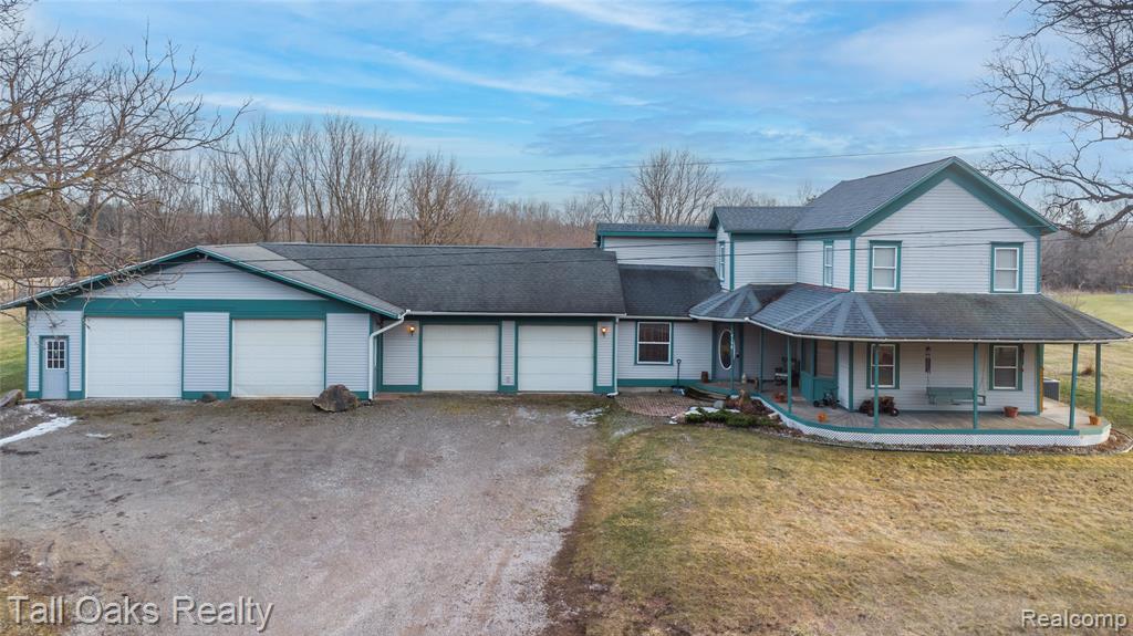 9198 Hegel Road, Goodrich Vlg, MI — Photo 2