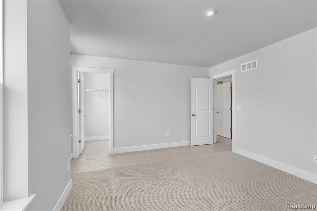 5342 TRAIL VISTA Drive, West Bloomfield, MI 48323 — Photo 26