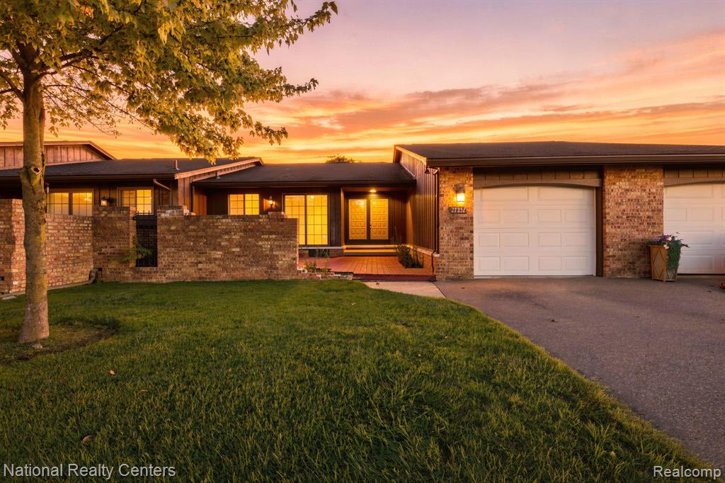 27332 Collingwood Drive, Southfield, MI 48033