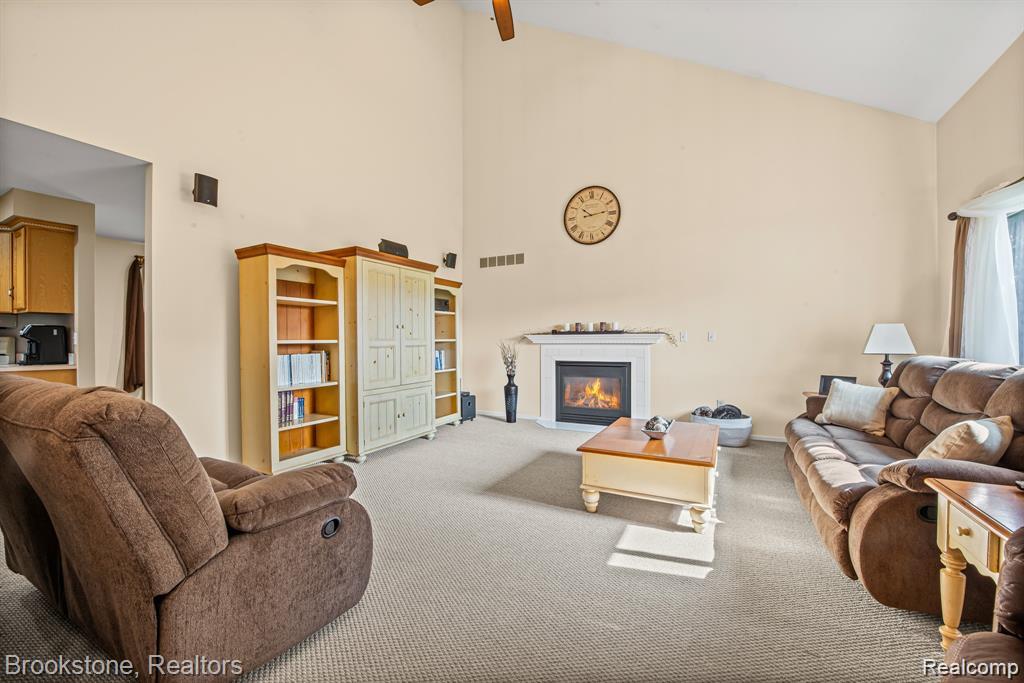 5280 Brantford Court, Grand Blanc, MI 48439 — Photo 7