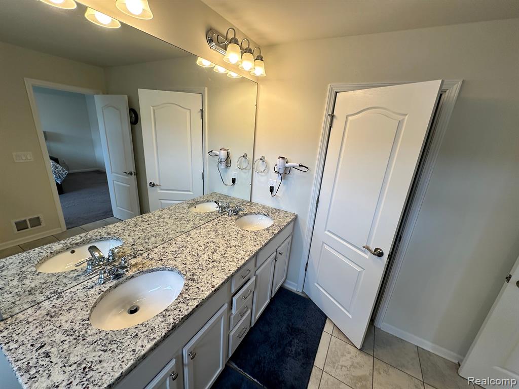 43541 PROSPECT, Novi, MI — Photo 31
