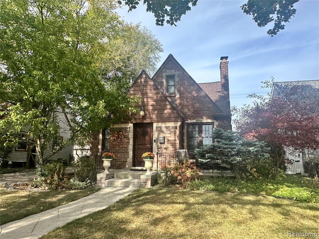 522 W Lincoln Street, Birmingham, MI 48009 — front exterior