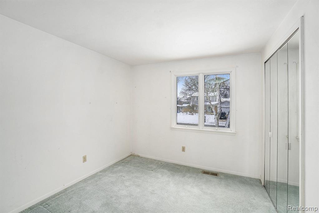 5023 Spring Well Lane, Grand Blanc, MI 48439 — Photo 21