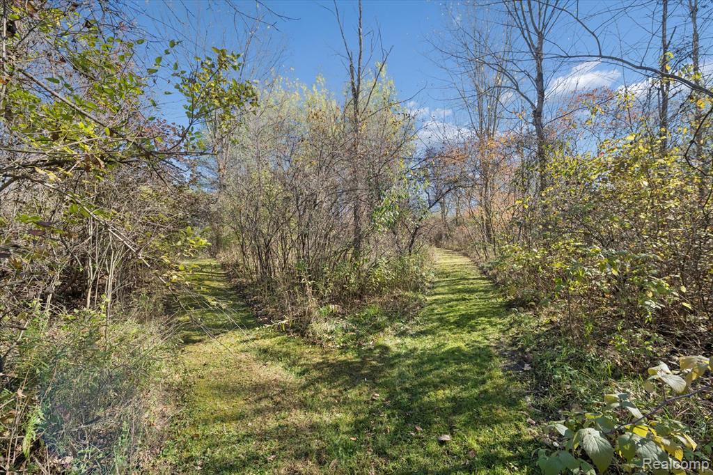 4842 Preston Road, Howell, MI 48855 — Photo 55