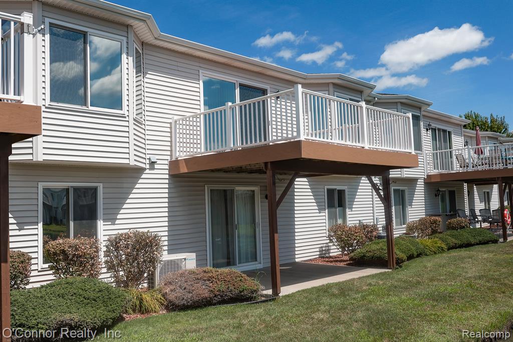 804 Crystal Lane, Marysville, MI 48040 — Photo 34