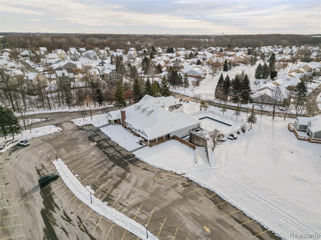 41399 Belden Circle, Novi, MI 48377 — Photo 33