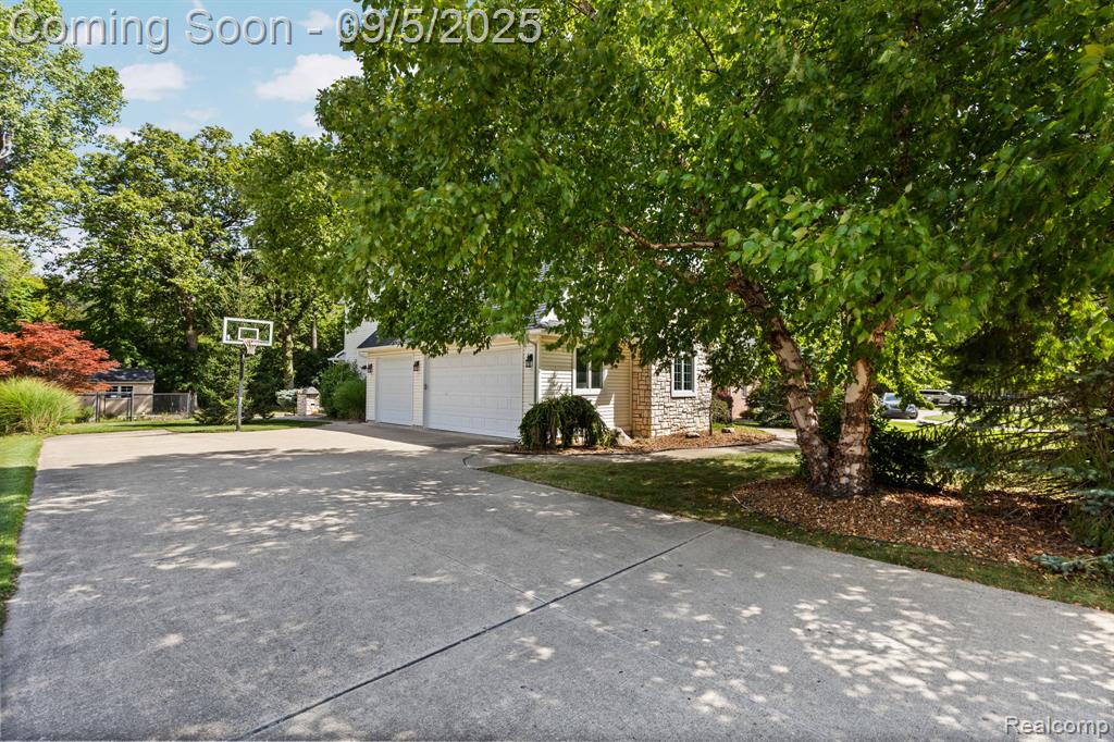 7750 Stout Avenue, Grosse Ile, MI 48138 — Photo 56