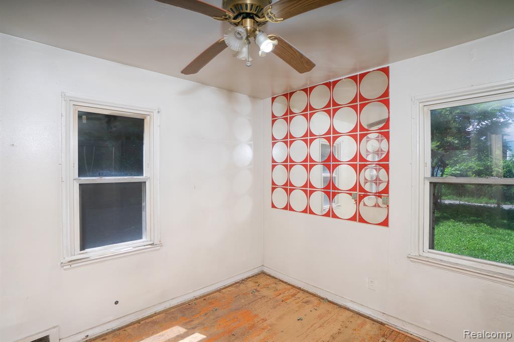 4224 W DAVISON, Detroit, MI 48238 — Photo 9