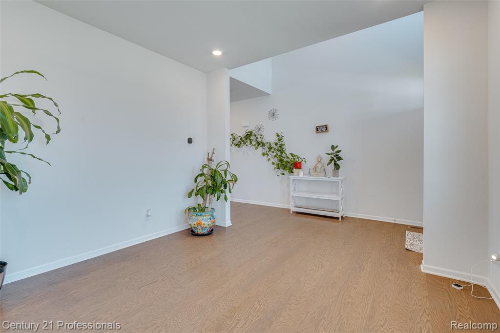 8580 Pioneer Street, Washington, MI — Photo 19