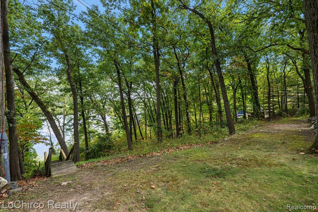 8646 Thendara Boulevard, Clarkston, MI 48348 — Photo 13