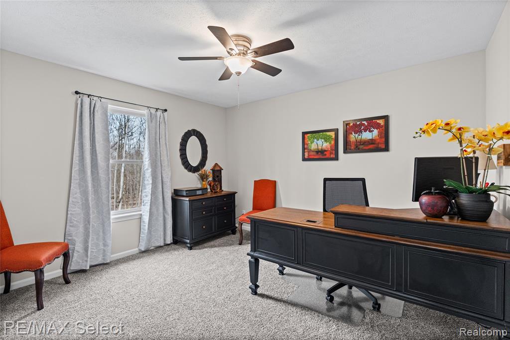 185 Laura Lane, Linden, MI 48451 — Photo 36