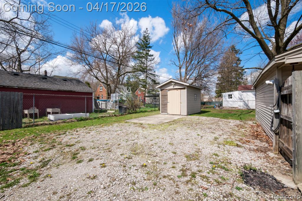 9913 Arcola Street, Livonia, MI 48150 — Photo 14