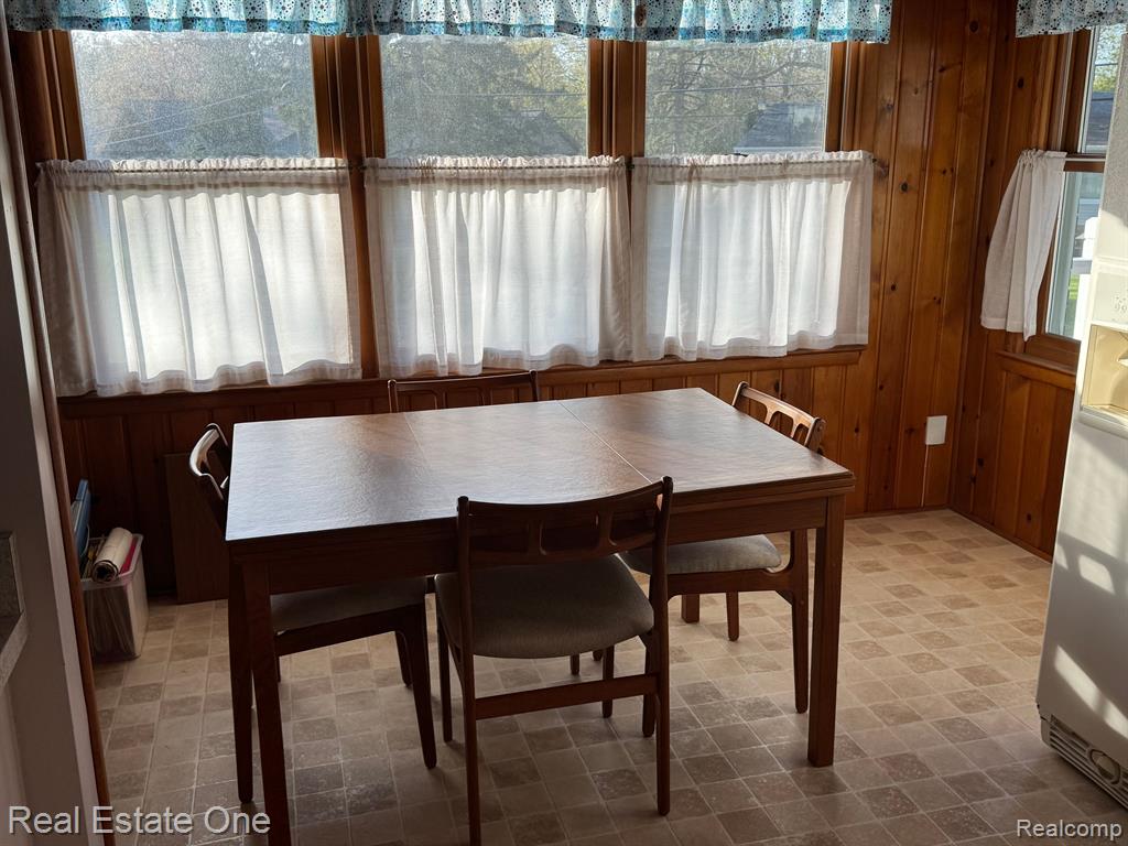 84 LYFORD Road, Waterford, MI 48328 — Photo 9