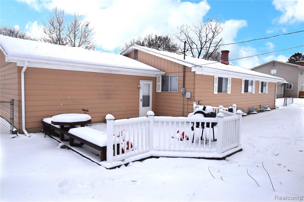 4075 Townview Drive, Flint, MI 48532 — Photo 15