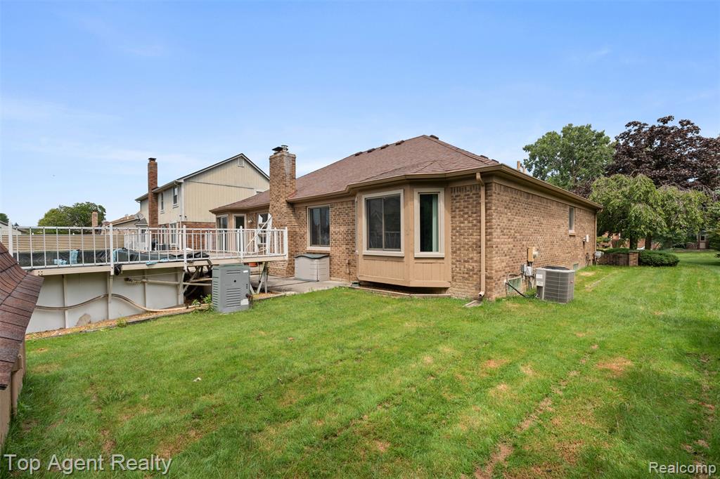 40363 Denbigh Drive, Sterling Heights, MI 48310 — Photo 26