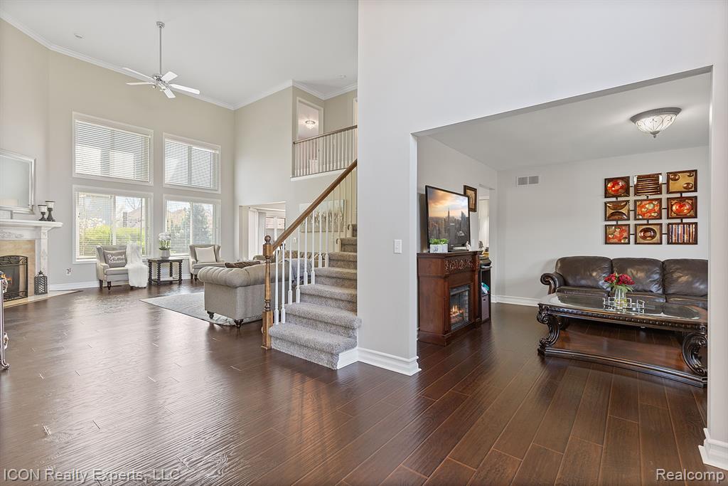 51874 EMIL Drive, Macomb, MI 48042 — Photo 5