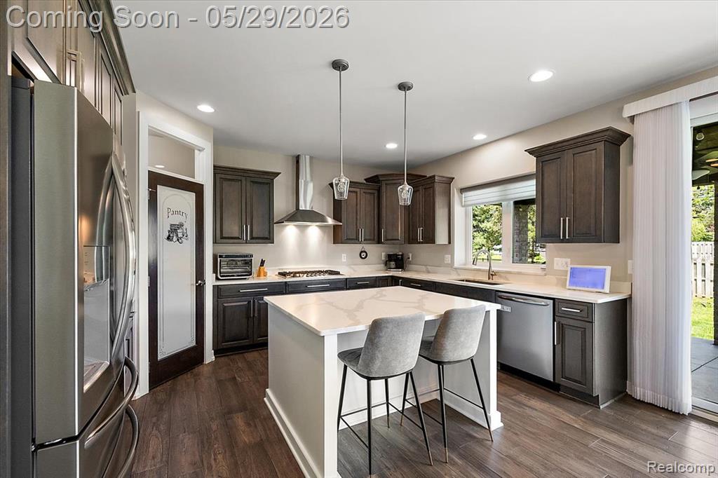 7659 Crimson Court, Utica, MI 48316 — Photo 13