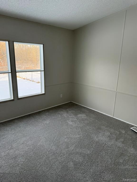 5249 Lapeer Road, Burton, MI 48509 — Photo 24
