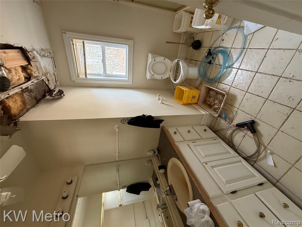 6915 Rink Drive, Brighton, MI 48114 — Photo 8