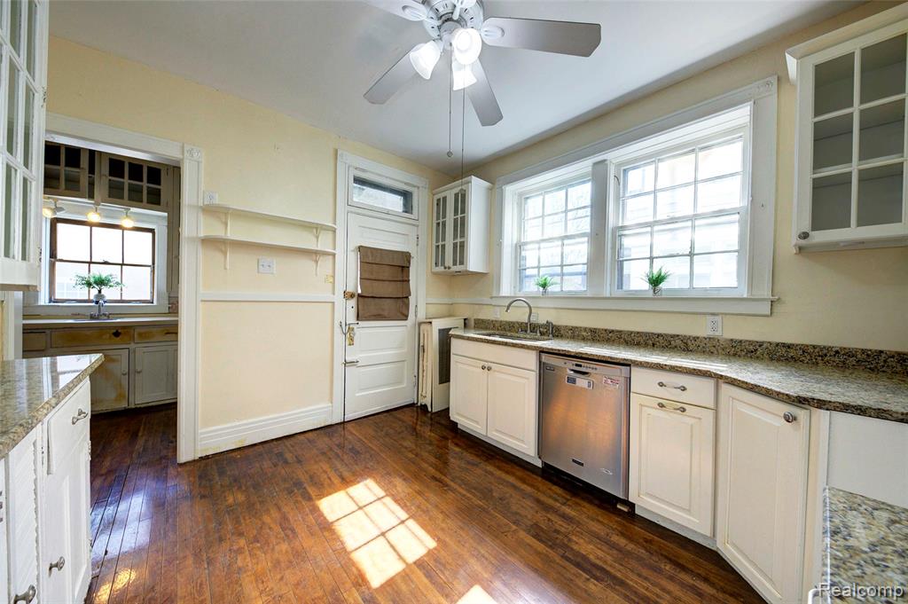 121 Longfellow Street, Detroit, MI 48202 — Photo 28