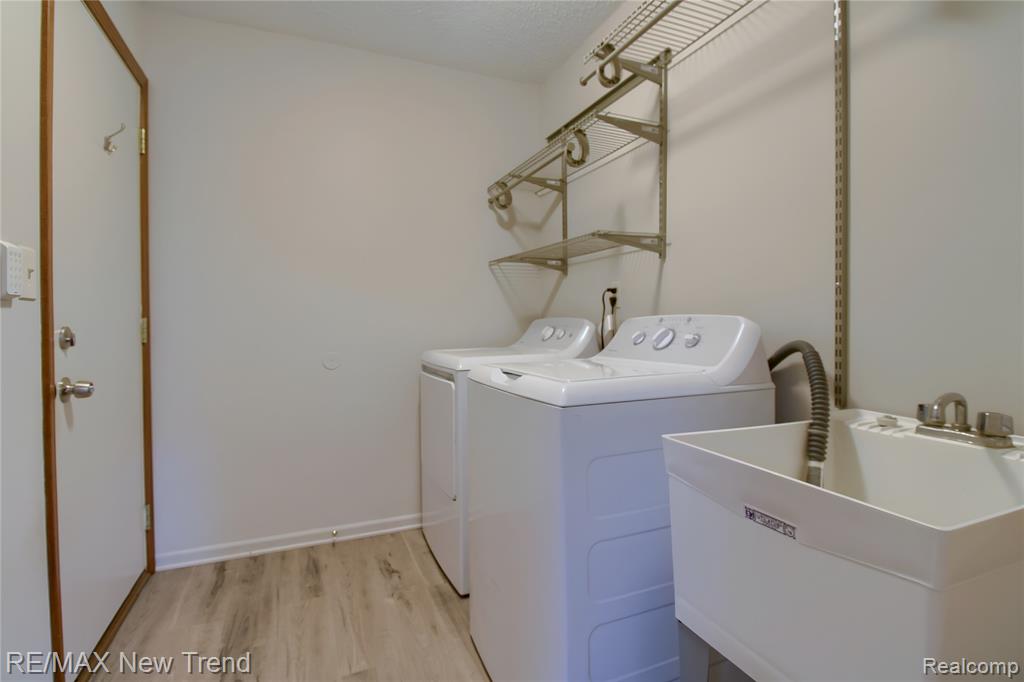 7252 STEEPLECHASE Drive, Saline, MI 48176 — Photo 20