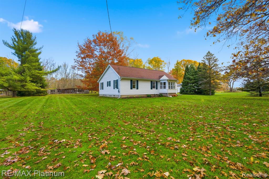 5315 E Allen Road, Webberville, MI 48892 — Photo 18