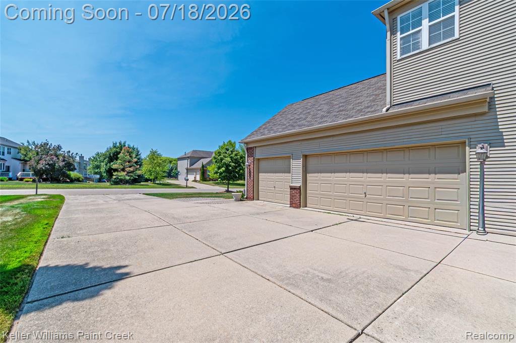 6423 Moonstone Drive, Grand Blanc, MI 48439 — Photo 91