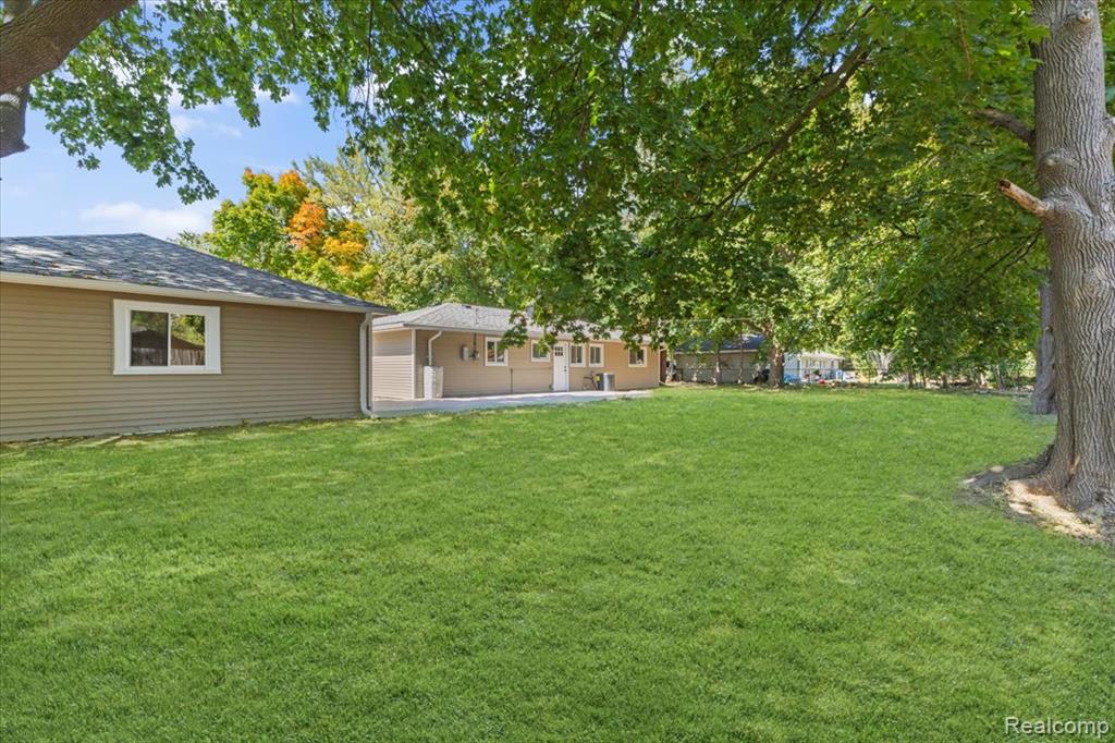 5698 Everest Drive, Clarkston, MI — Photo 24