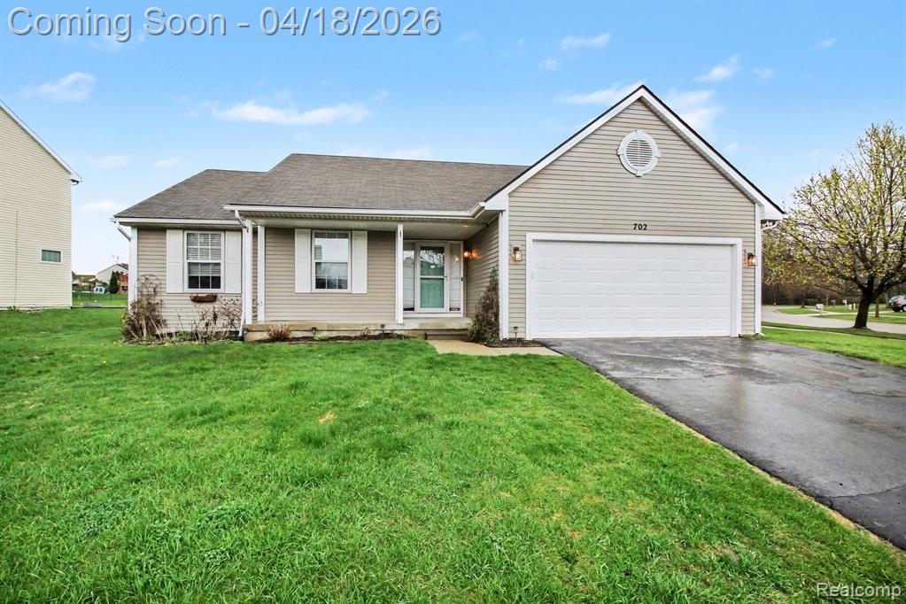 702 Dewars Street, Howell, MI 48843 — front exterior