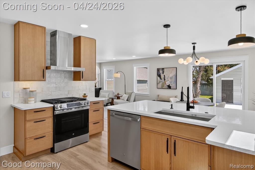 4336 Mandalay Avenue, Royal Oak, MI 48073 — Photo 11