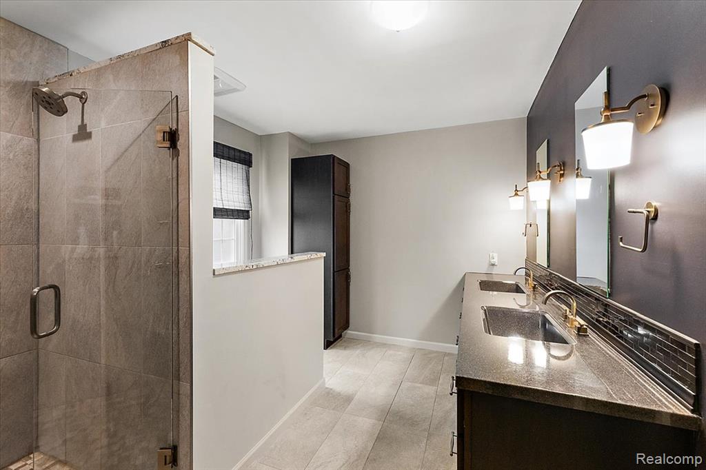 3780 Eaton Gate Lane, Auburn Hills, MI 48326 — Photo 31