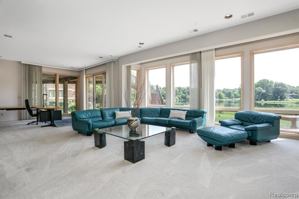 4733 W WICKFORD, Bloomfield Hills, MI 48302 — Photo 38