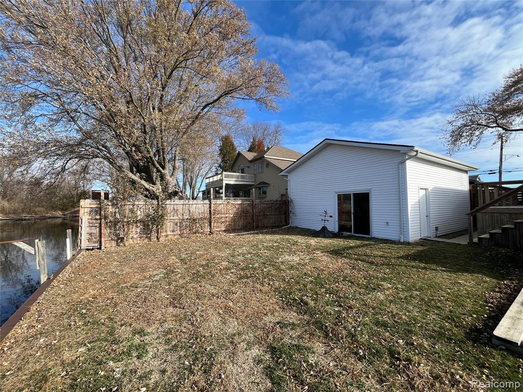 35754 Erie Drive, Brownstown, MI — Photo 13