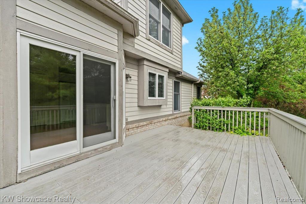 4870 LYTHAM Lane, Ann Arbor, MI 48103 — Photo 35